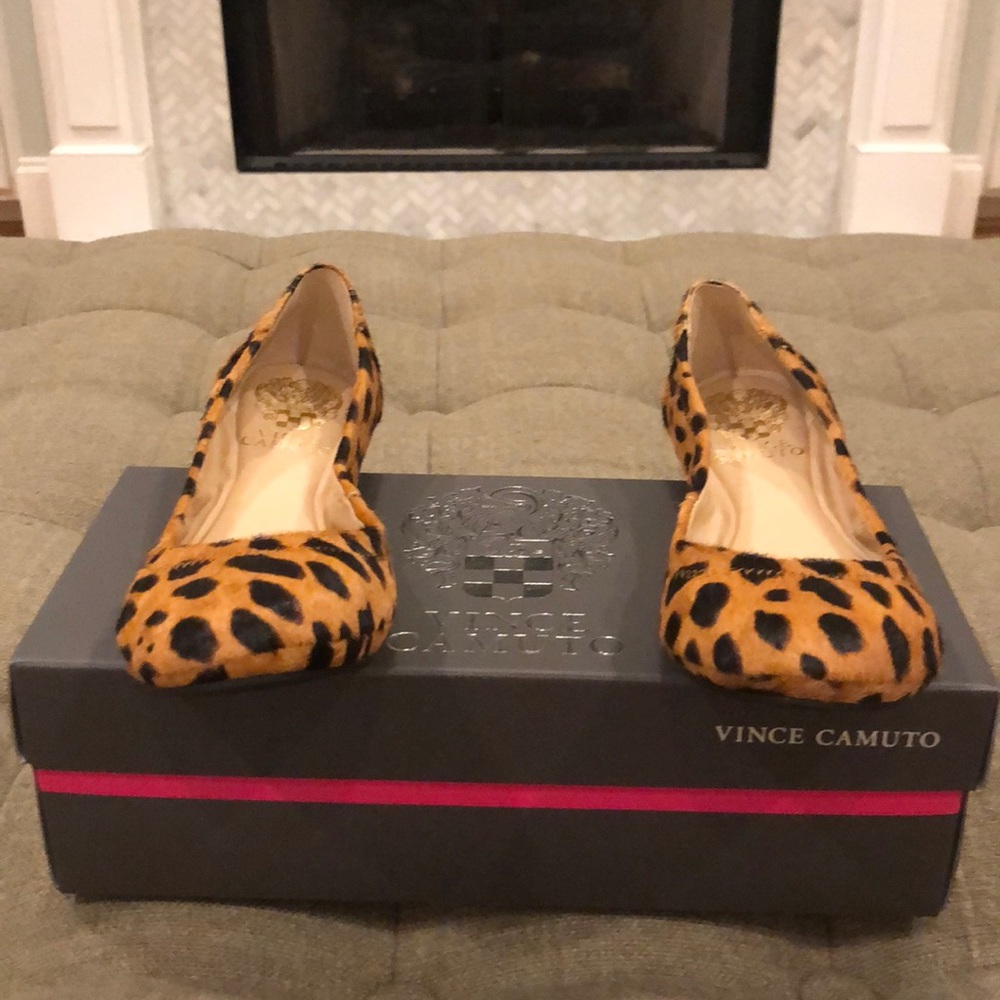 Vince Camuto Leopard Ballet Flat. Size 6.5. NEW
